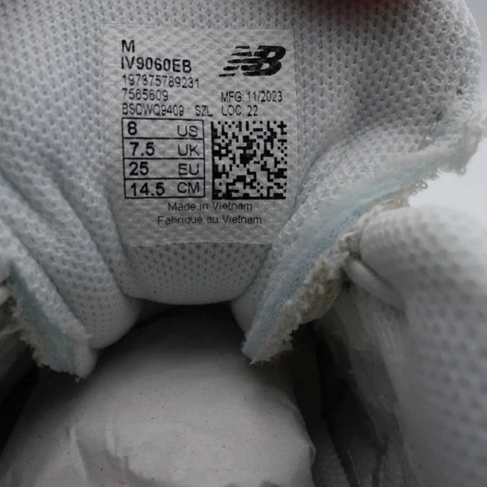 NEW New Balance 9060 Sneakers IV9060EB Moonrock/Linen - Picture 8 of 9